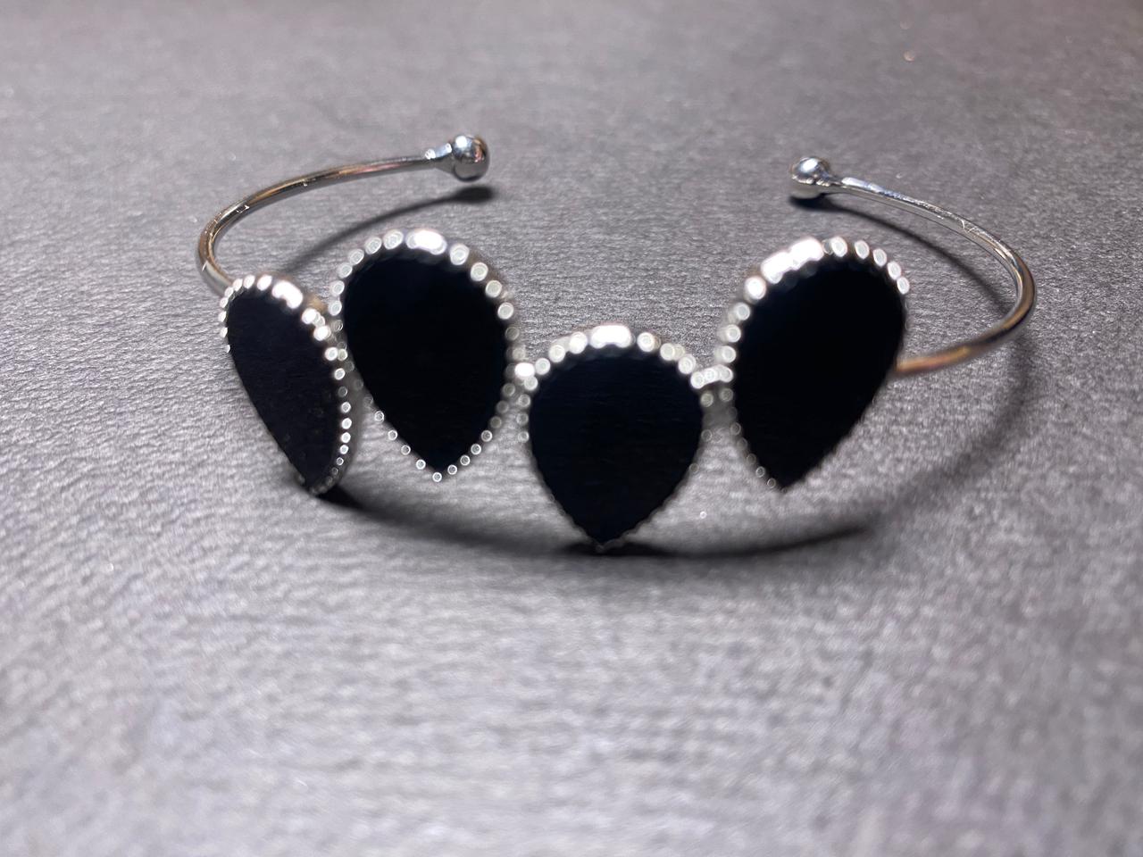 Black Elegance of Hayma | Bracelet