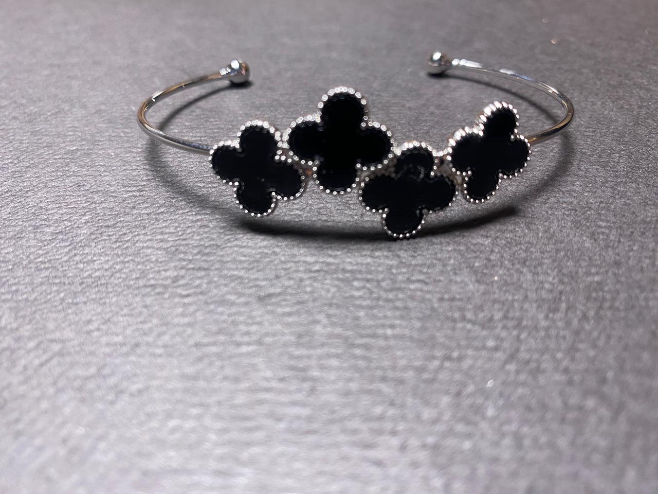 Black Elegance of Flower | Bracelet