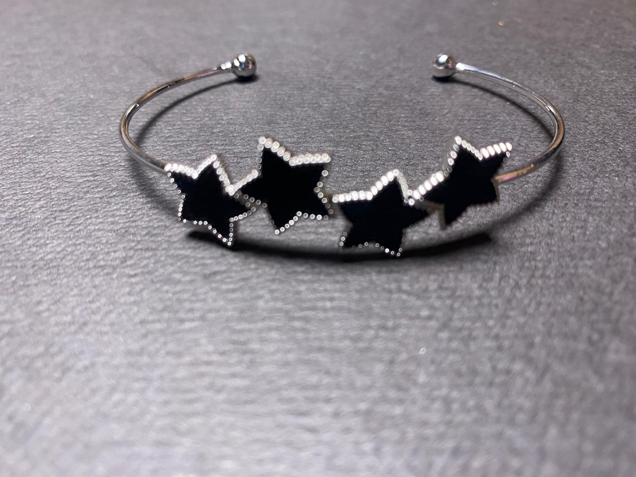 Black Elegance Of Stars | Bracelet